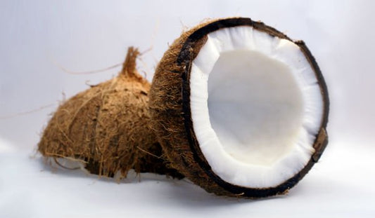 Coconut Oil for a Sore Throat: Does It Really Help & How to Use It?